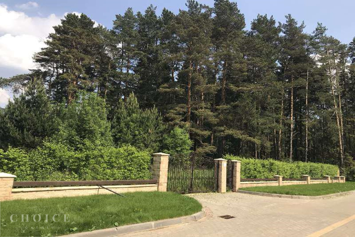 Ренессанс парк